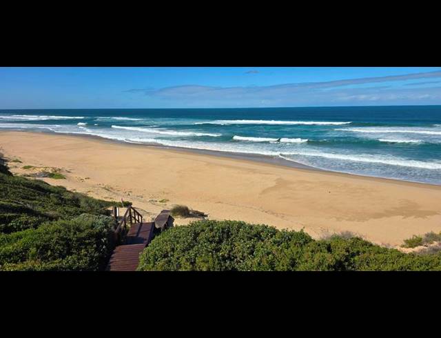 LAND FOR SALE IN NATURE ON SEA